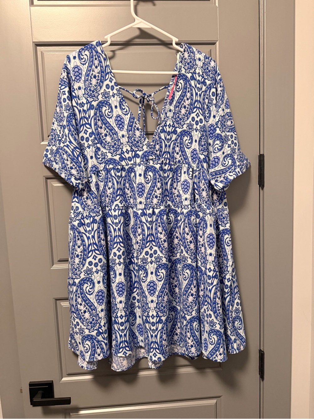 Simply Southern Blue and White Paisley V-Neck Babydoll Dress MEDIUM NWT